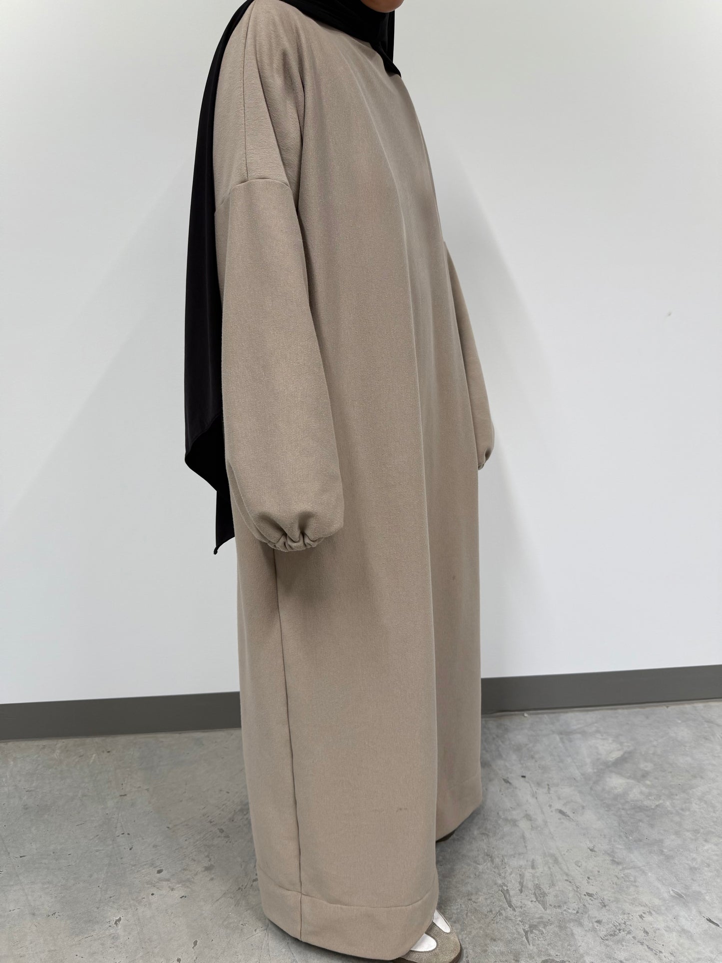 Essential Cozy Abaya – Beige