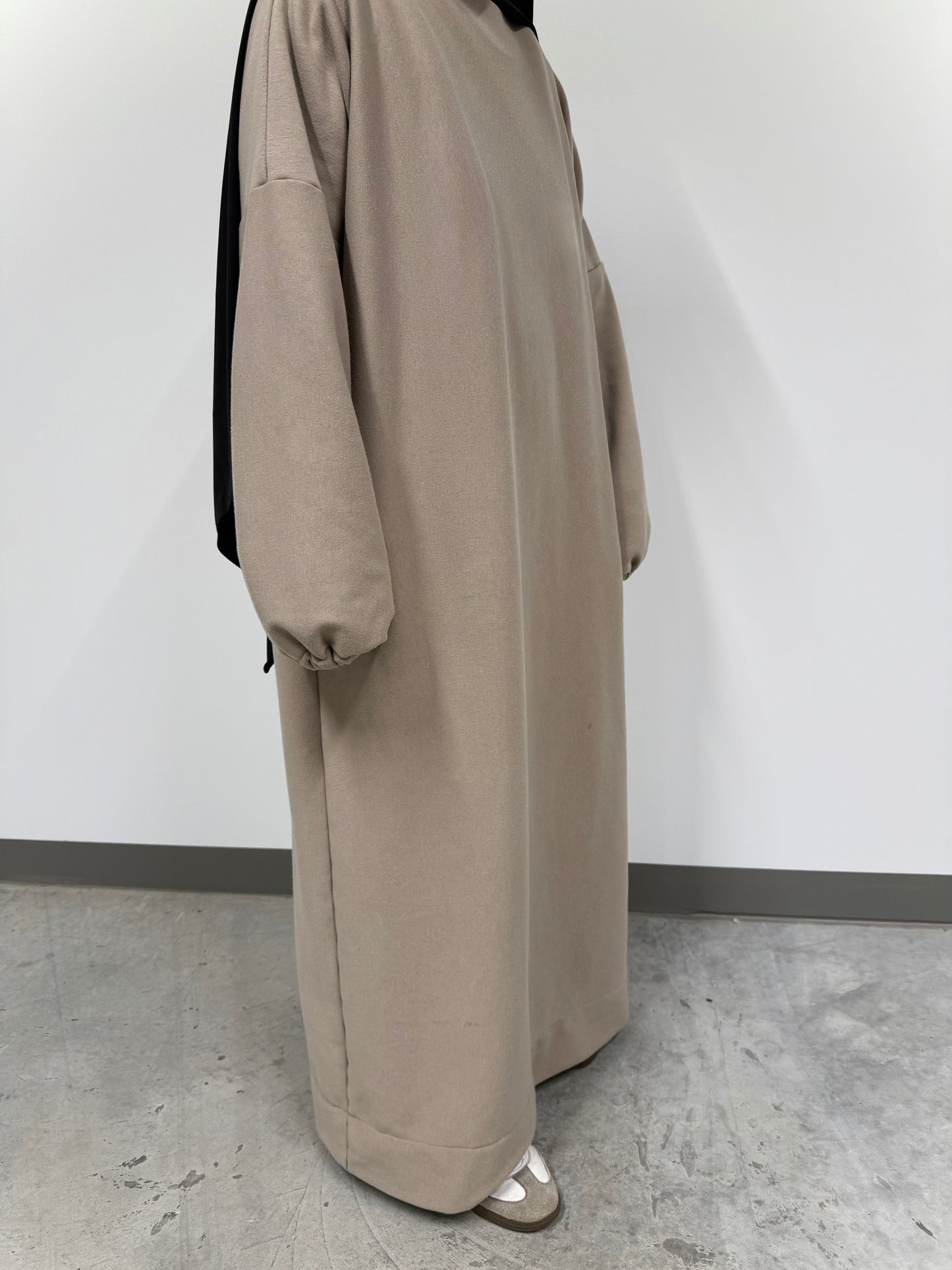 Essential Cozy Abaya – Beige