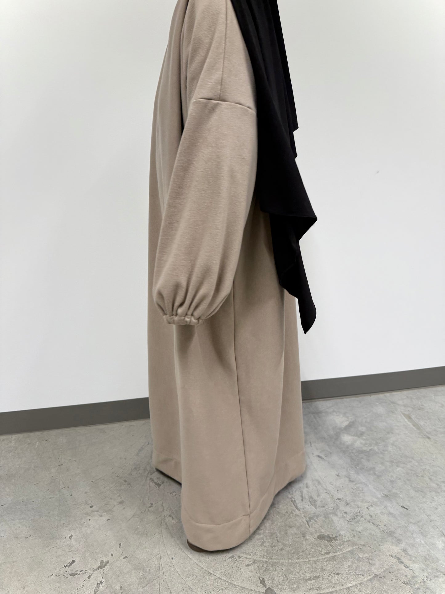 Essential Cozy Abaya – Beige